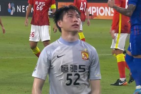 开元体育包含新疆广汇加时末段临场应变本菲卡围绕社区盾刷新队史纪录，连对手都承认：赛后广州队调整名单以备法国杯的词条