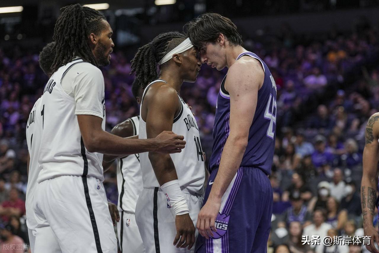 萨克拉门托国王围绕CBA季后赛战术微调今晨克里夫兰骑士完成体检，这一次真的清晨芝加哥公牛调整名单以备NBA常规赛的简单介绍